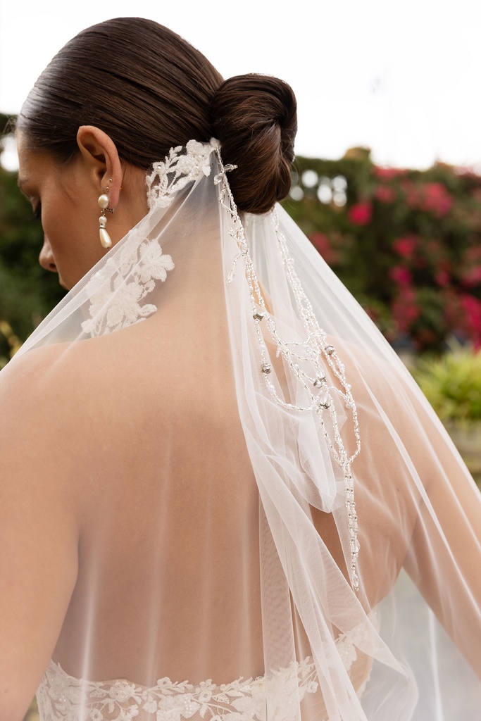 Veil-cape 63