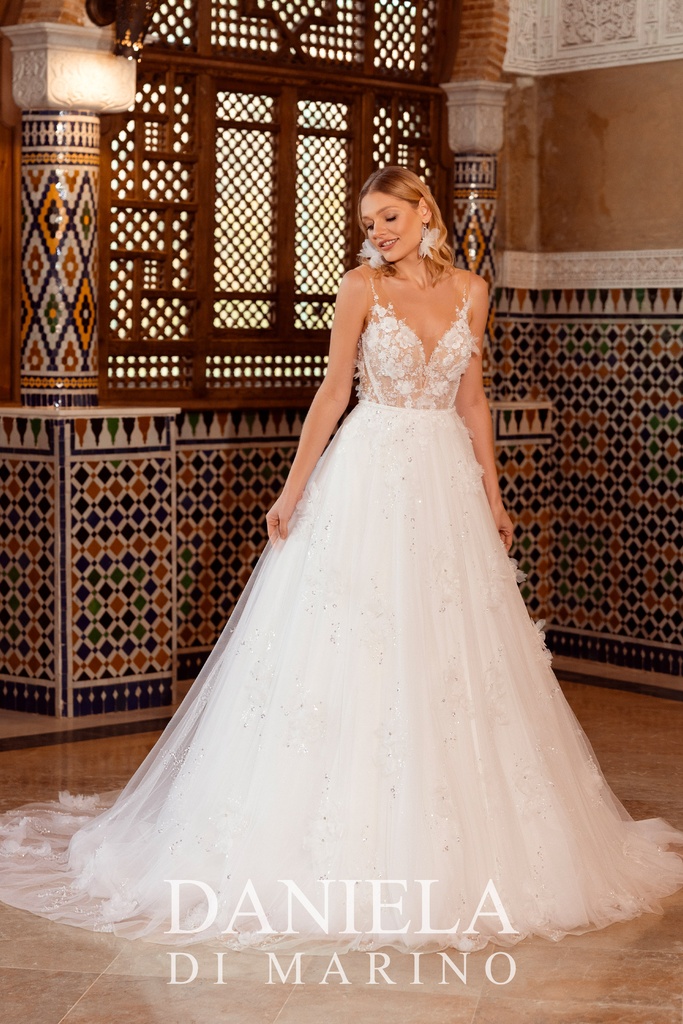 8084 Overskirt ivory